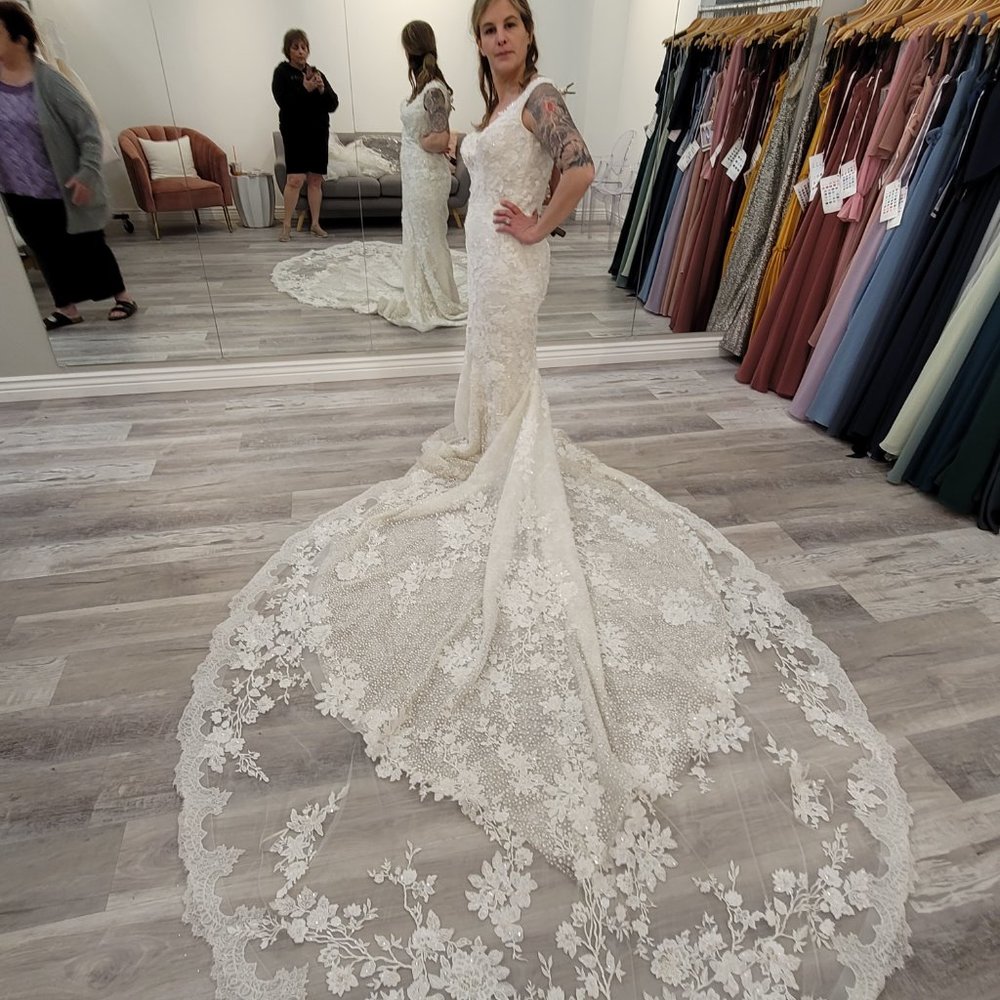 PRONOVIAS  WEDDING DRESS